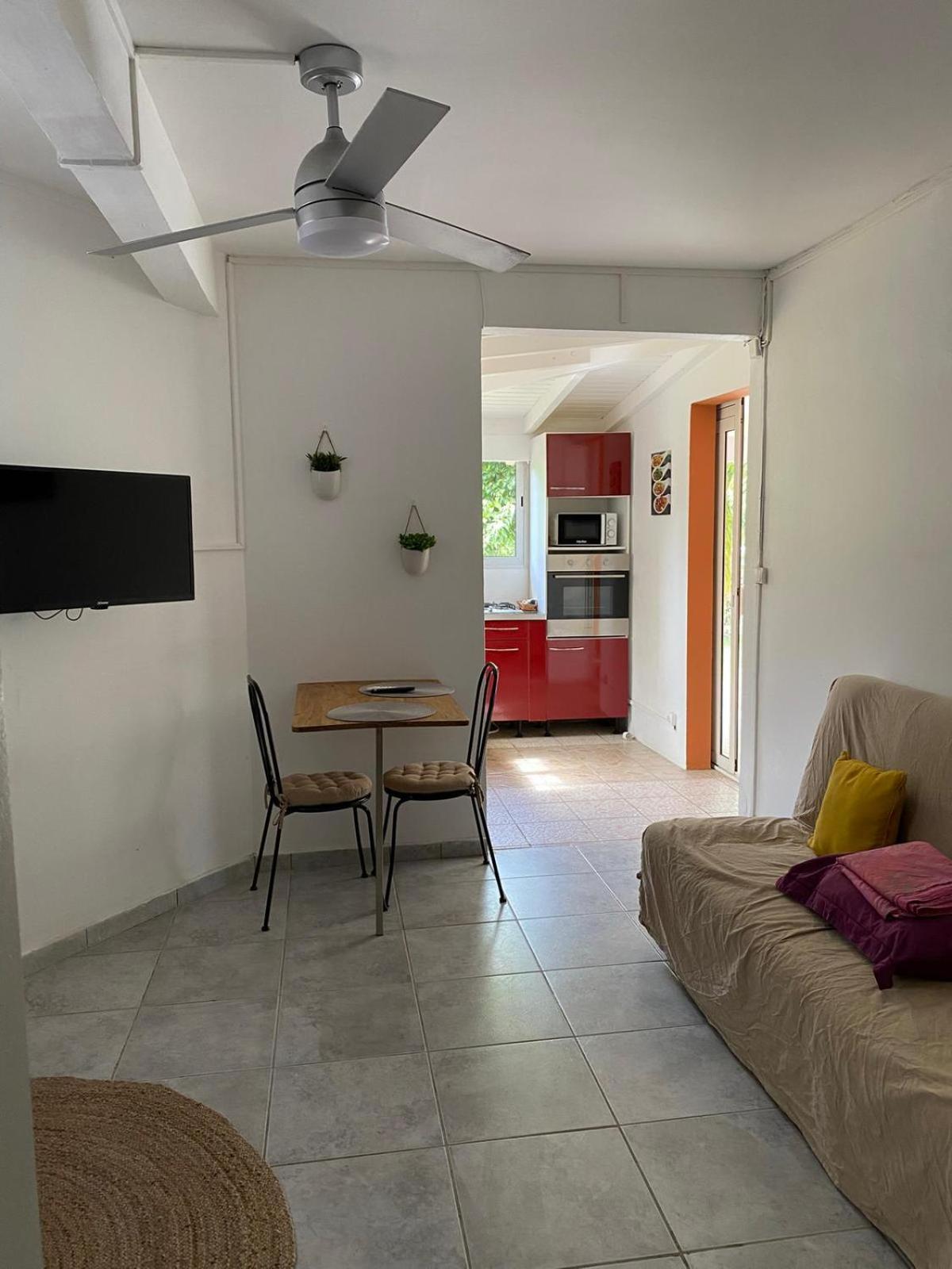 Aquaverde Eco Et Confort- Bas De Villa Avec Jardin Et Parking Le Gosier  Exterior photo